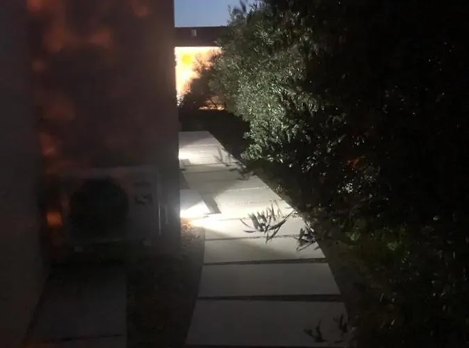 Twenty-punat شقة *